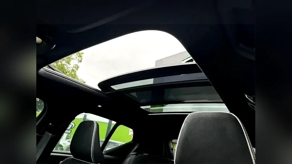 Volvo XC40 Recharge - Imagem 13