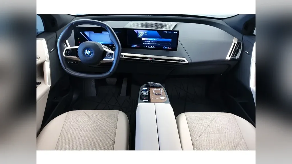 BMW Ix - Imagem 4