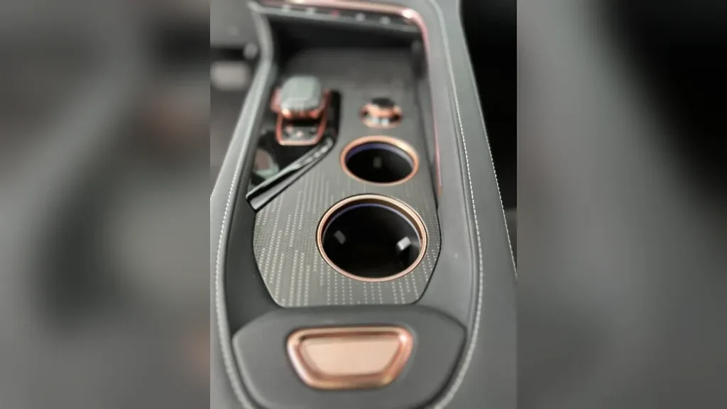 Zeekr 001 - Imagem 12