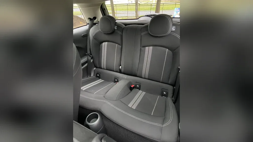 Mini Cooper SE - Imagem 7