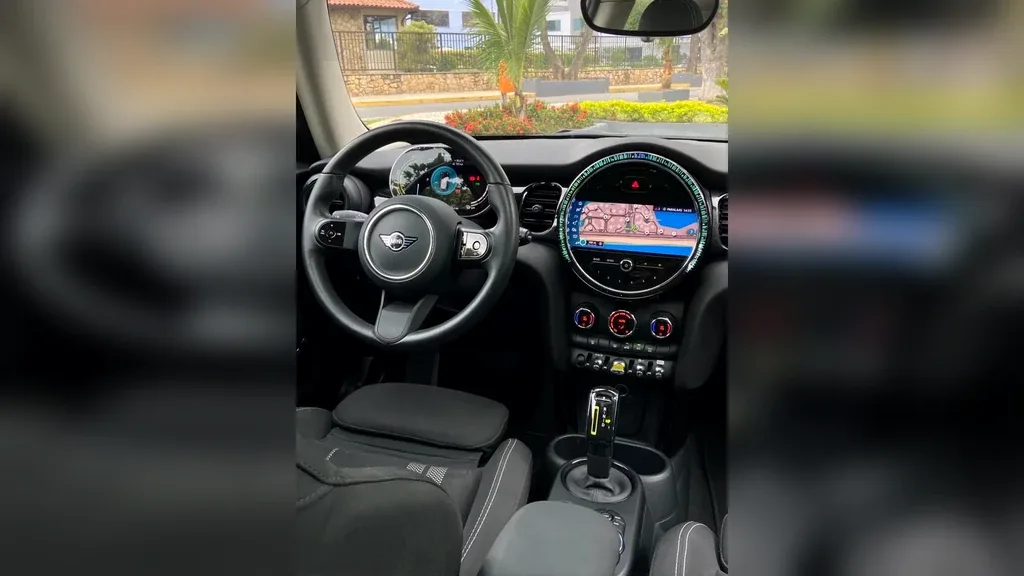 Mini Cooper SE - Imagem 8