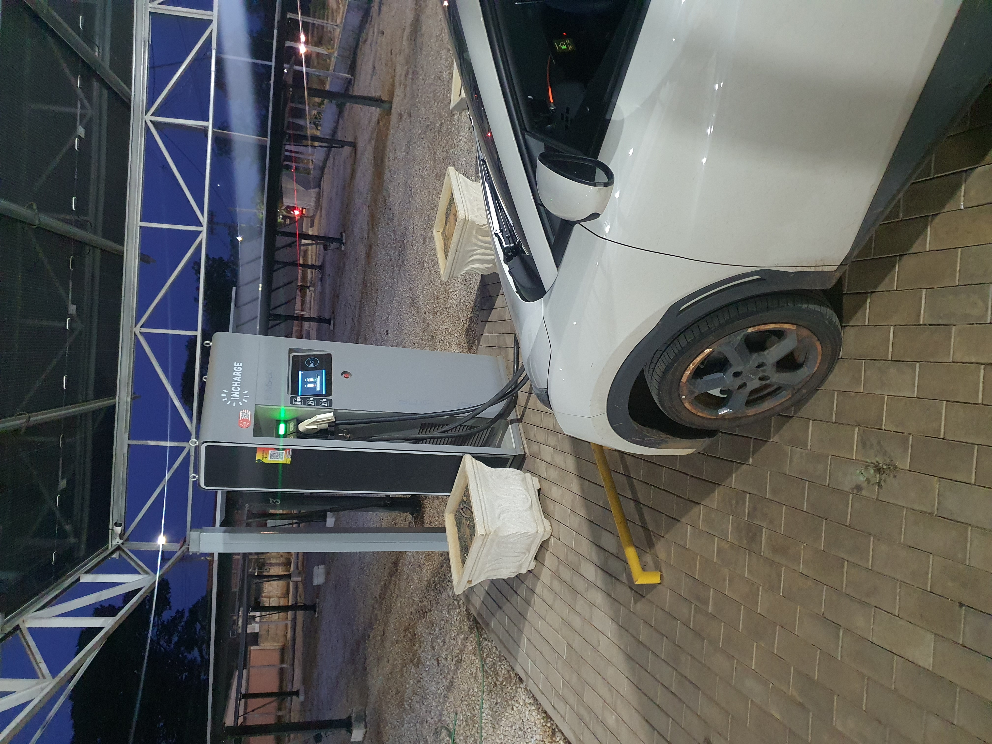 Foto 3 da estação JBA Energia Solar E Carros Eletricos