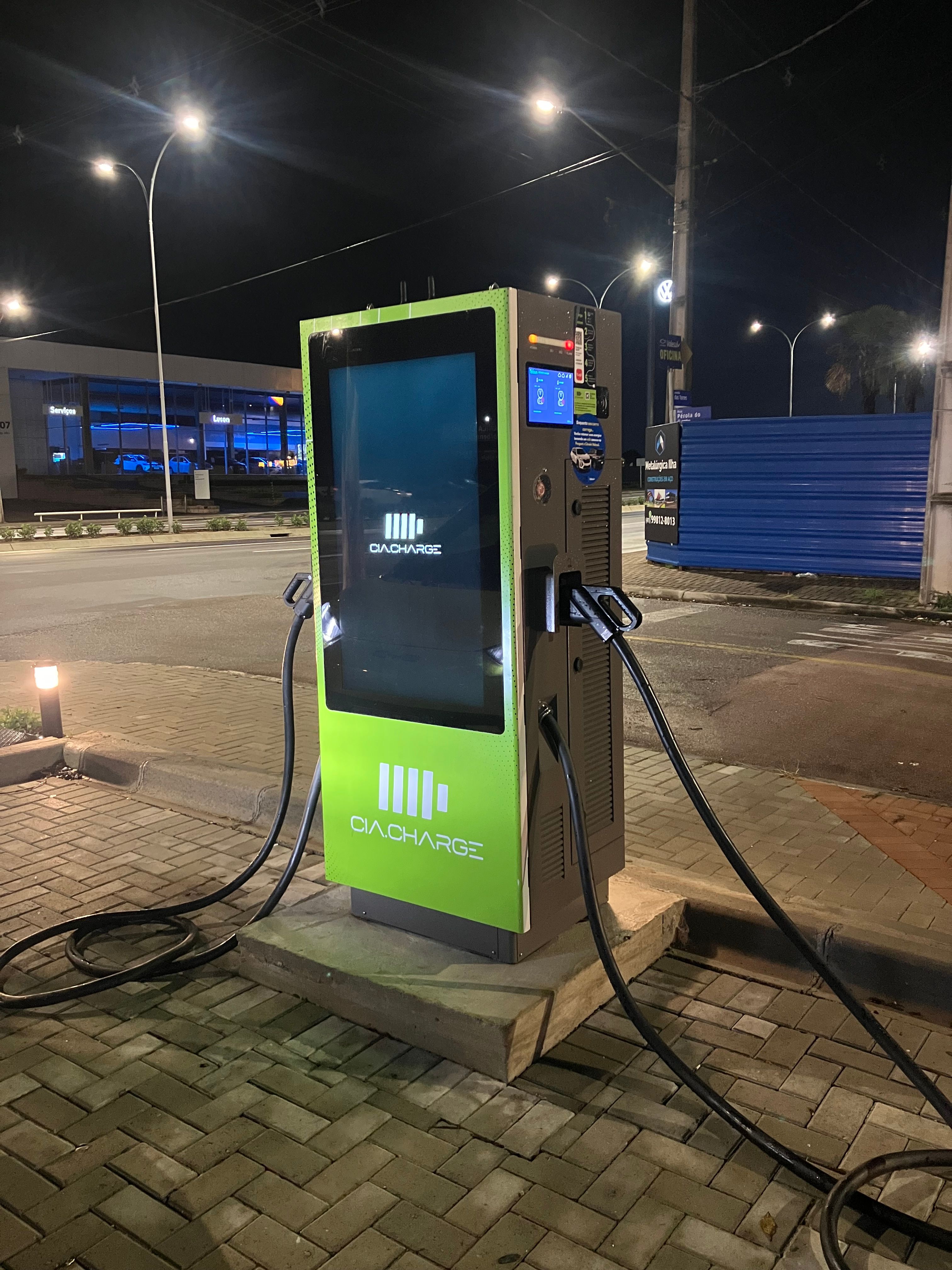 Foto 2 da estação Cia Charge | 80KW | Peugeot - São José dos Pinhais