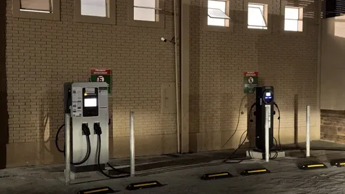 Foto 3 da estação PluGreen - Churrascaria Parada Belém