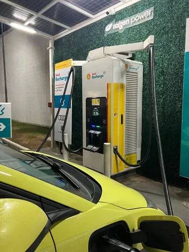 Foto 1 da estação Shell Recharge | Angeloni Kobrasol